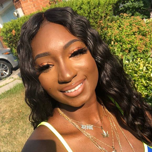 Meet your Posher, Shanée - Picture 1 of 1